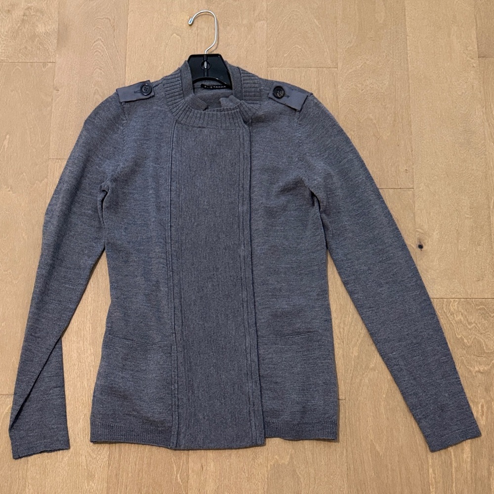 EliE Tahari Gray Button-Detail Sweater XS